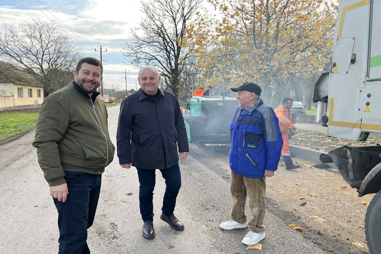 ПОЧЕЛИ РАДОВИ НА РЕКОНСТРУКЦИЈИ ПЛАТОА ИСПРЕД РУМУНСKЕ ПРАВОСЛАВНЕ ЦРКВЕ У ВЛАЈК...